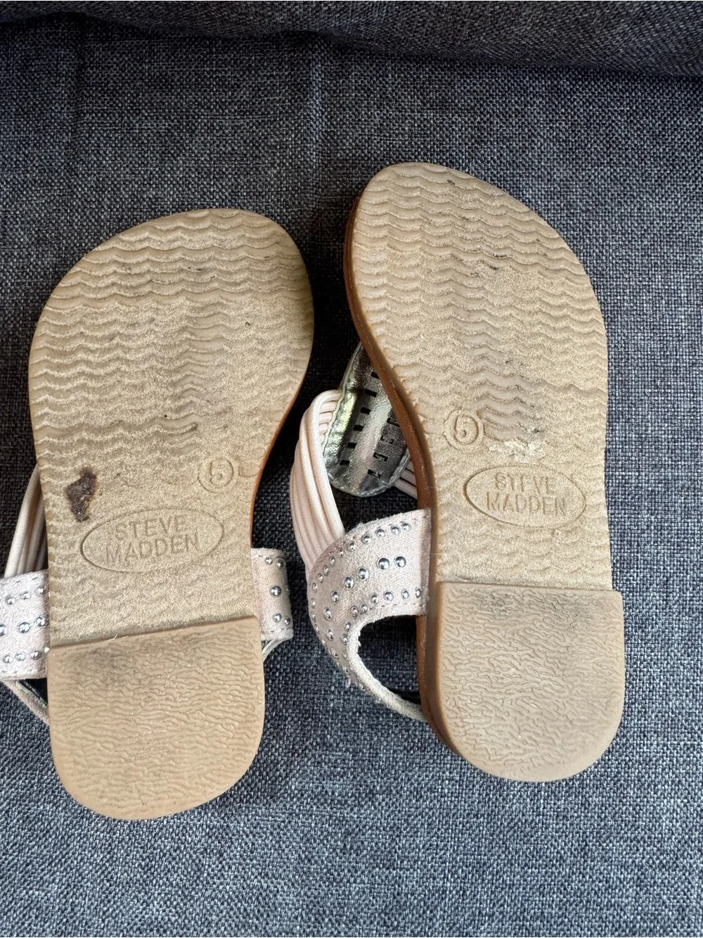 Steve Madden Girls Beige/Tan Rhinestone T-Strap Sandals